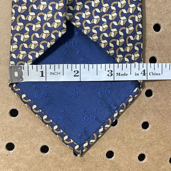 Gucci Modern Neck Tie Italy Made Geometric Ribbon AOP Navy Blue Men - Picture 7 of 7